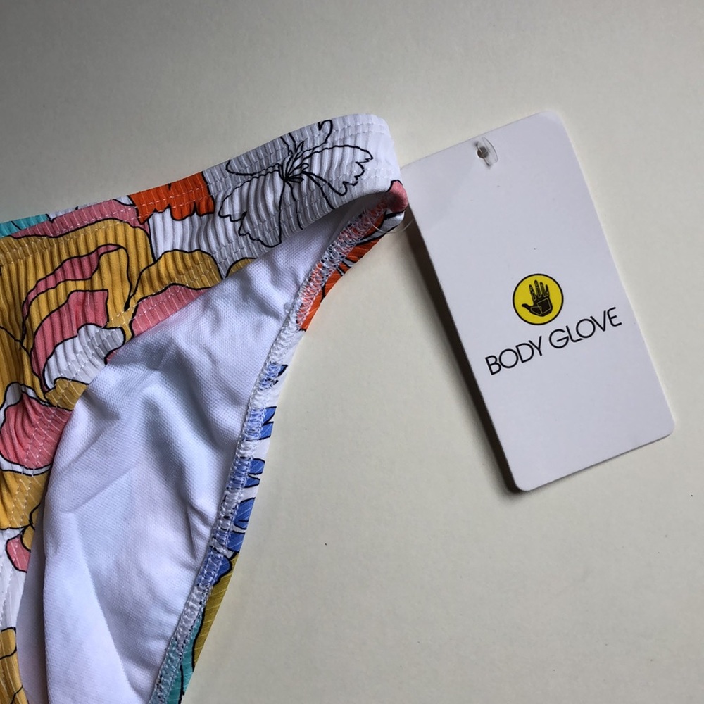 Body Glove | Classic Bikini Bottoms in Imagine - Picture 4 of 6